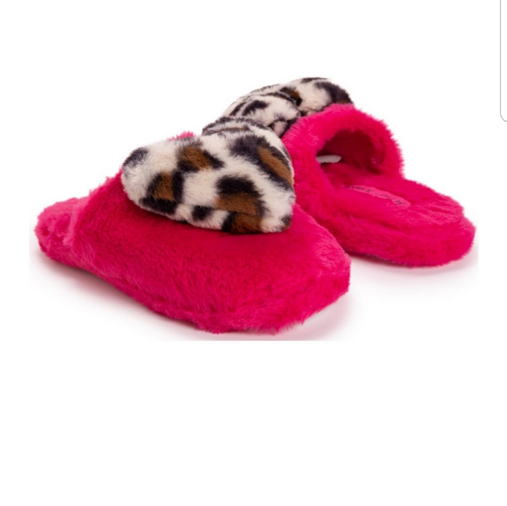 Betsy Johnson Heart Slippers